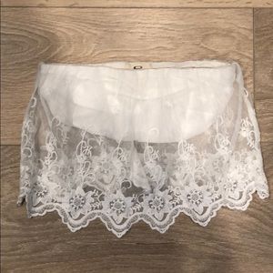 PINS AND NEEDLES lace crop tube top